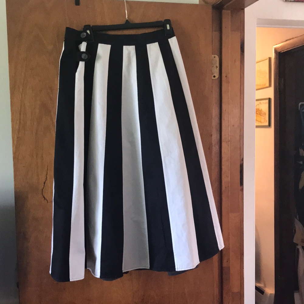 Black and White, all cotton’ lined midi skirt purchased in India. Size M
